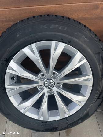 KOŁA FELGI 17' VW.TIGUAN 5NA601025 7Jx17H2 ET40 - 4