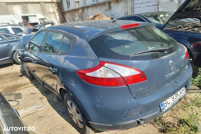 oglinda stanga dreapta stop prag praguri planetara Renault Megane 3 facelift 2014 motor 1.5 dci  dezmembrez - 2