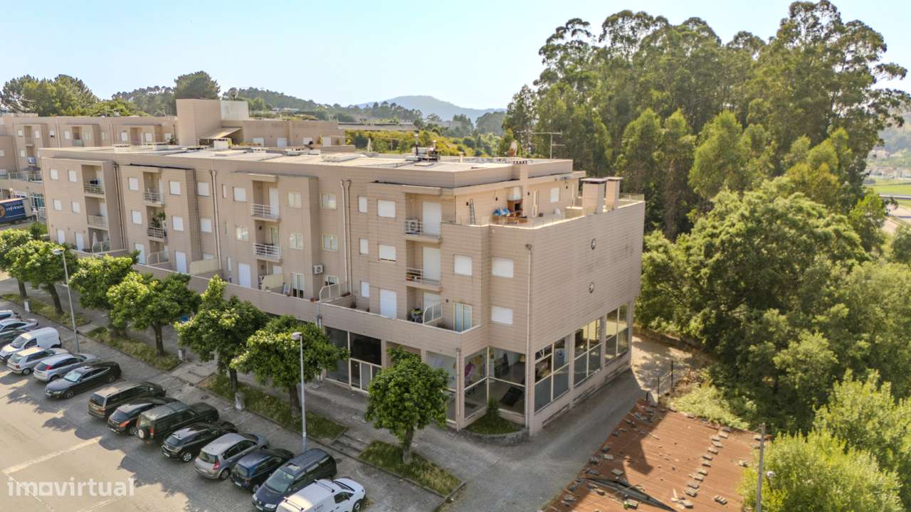 Apartamento T3 para venda em Ferreiros e Gondizalves, Braga - Grande imagem: 2/37