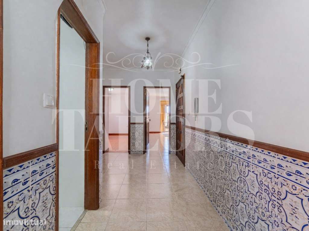 Apartamento T3 com ótimas áreas, no Estoril.-20