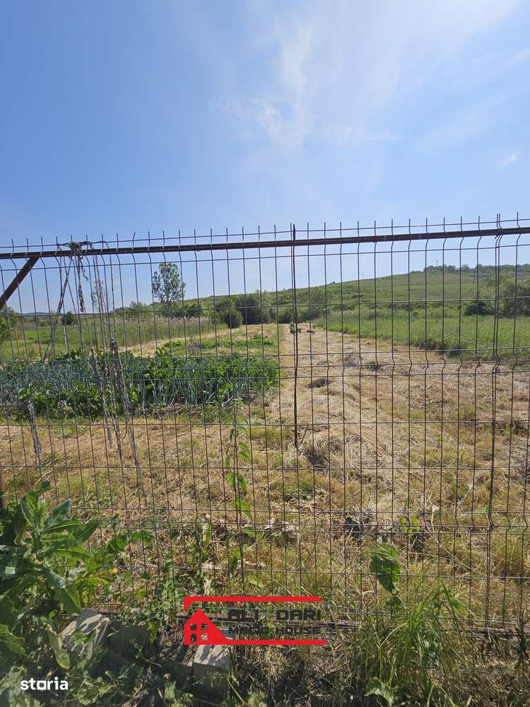 Sat Mihăiești jud Cluj-Casa plus teren și grădină 2.346 mp - Imagine principală: 5/17