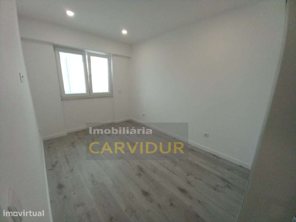 Alto Seixalinho T2 totalmente remodelado e equipado-4