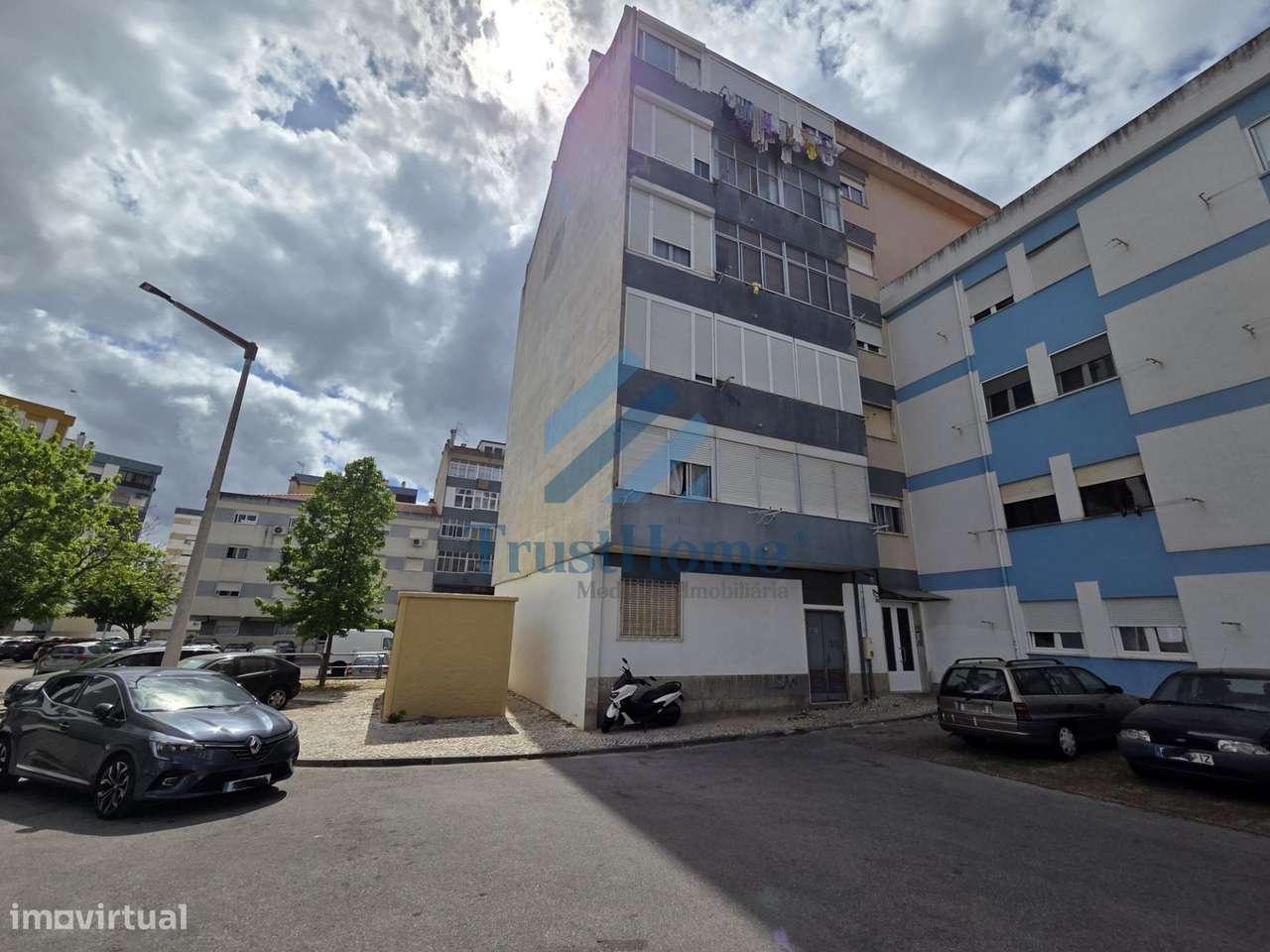 T2 bastante central em Paivas junto a Baía do Seixal-18