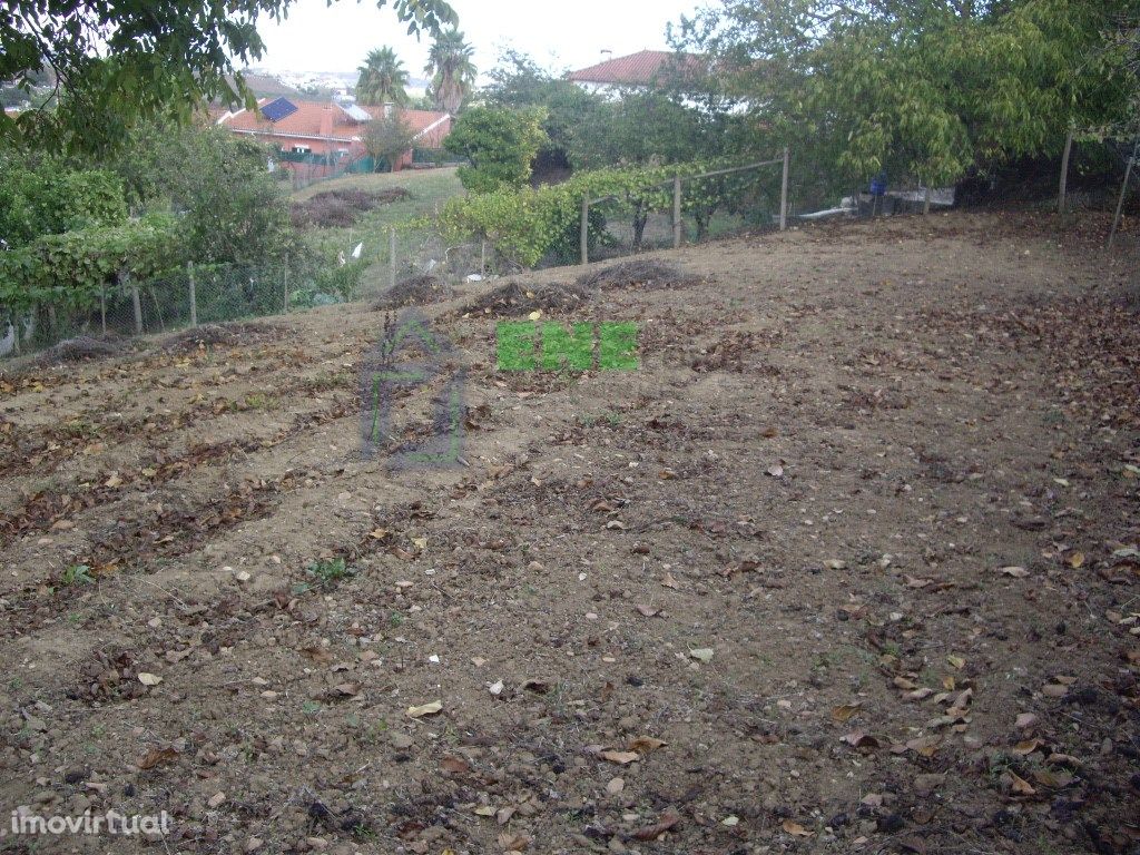 Lote de terreno para construção