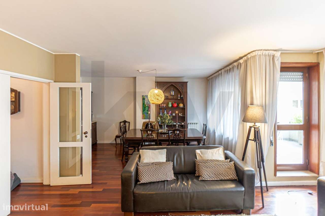 Duplex T3 com varanda a poente a 5 minutos a pé da praia de Leça - Grande imagem: 5/45