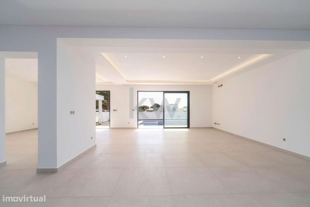 Moradia T5 Totalmente renovada a 250m da Praia da Galé - Grande imagem: 3/52