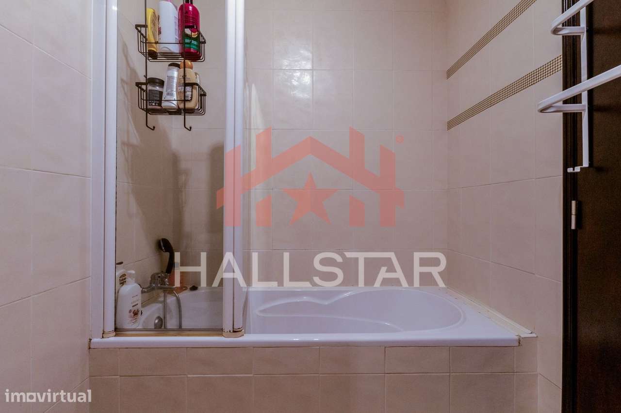 Apartamento T3 / Cozinha Equipada e Terraço / Nazaré-12