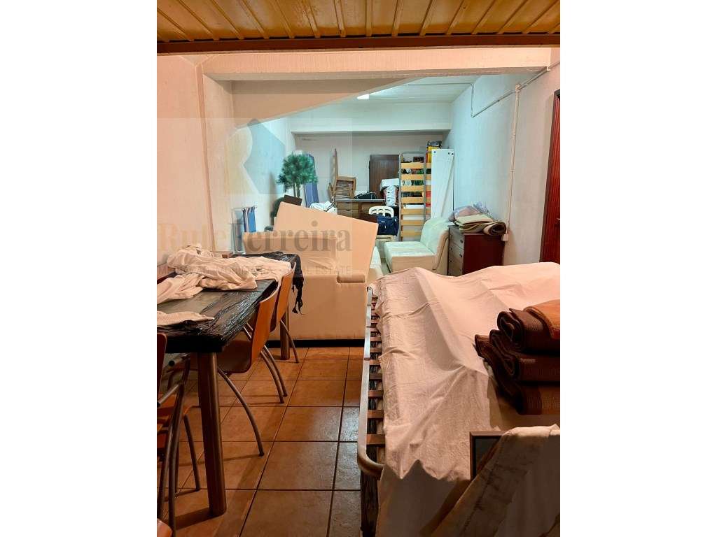 Garagem fechada no centro da cidade de Torres Vedras! - Grande imagem: 4/4