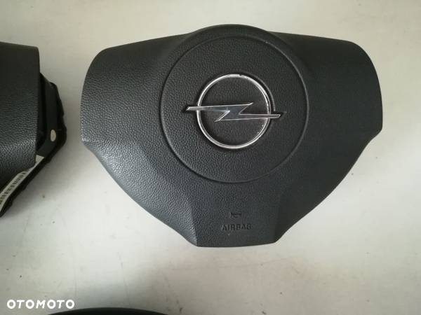 MODUŁ SENSOR PODUSZEK AIRBAG OPEL CORSA D 13235770 - 4