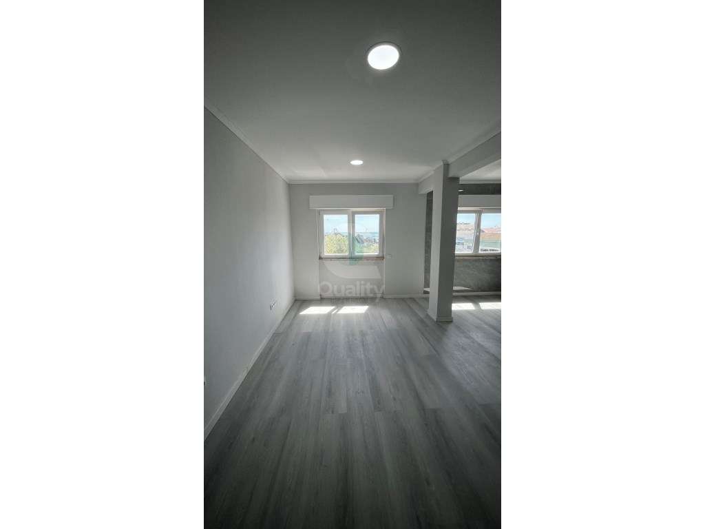 T2 Remodelado | São Sebastião - Setúbal-33