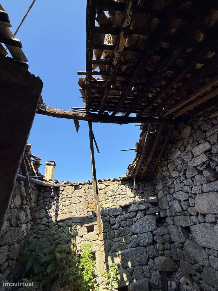 Moradia Devoluta, Viseu, Vouzela, Queirã - Grande imagem: 2/10