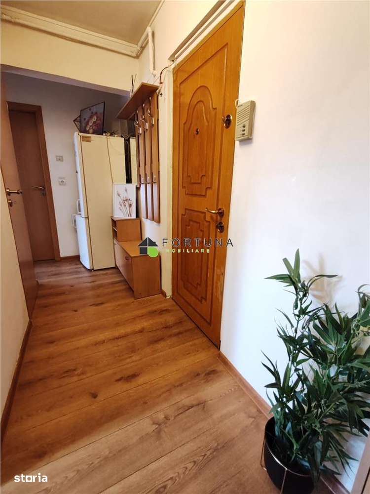 Apartament cu 2 camere Str Carpatilor - Judetean - Imagine principală: 4/12