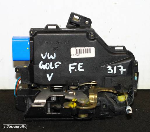 FECHO DA PORTA DIANTEIRA ESQUERDA VW GOLF V - 2