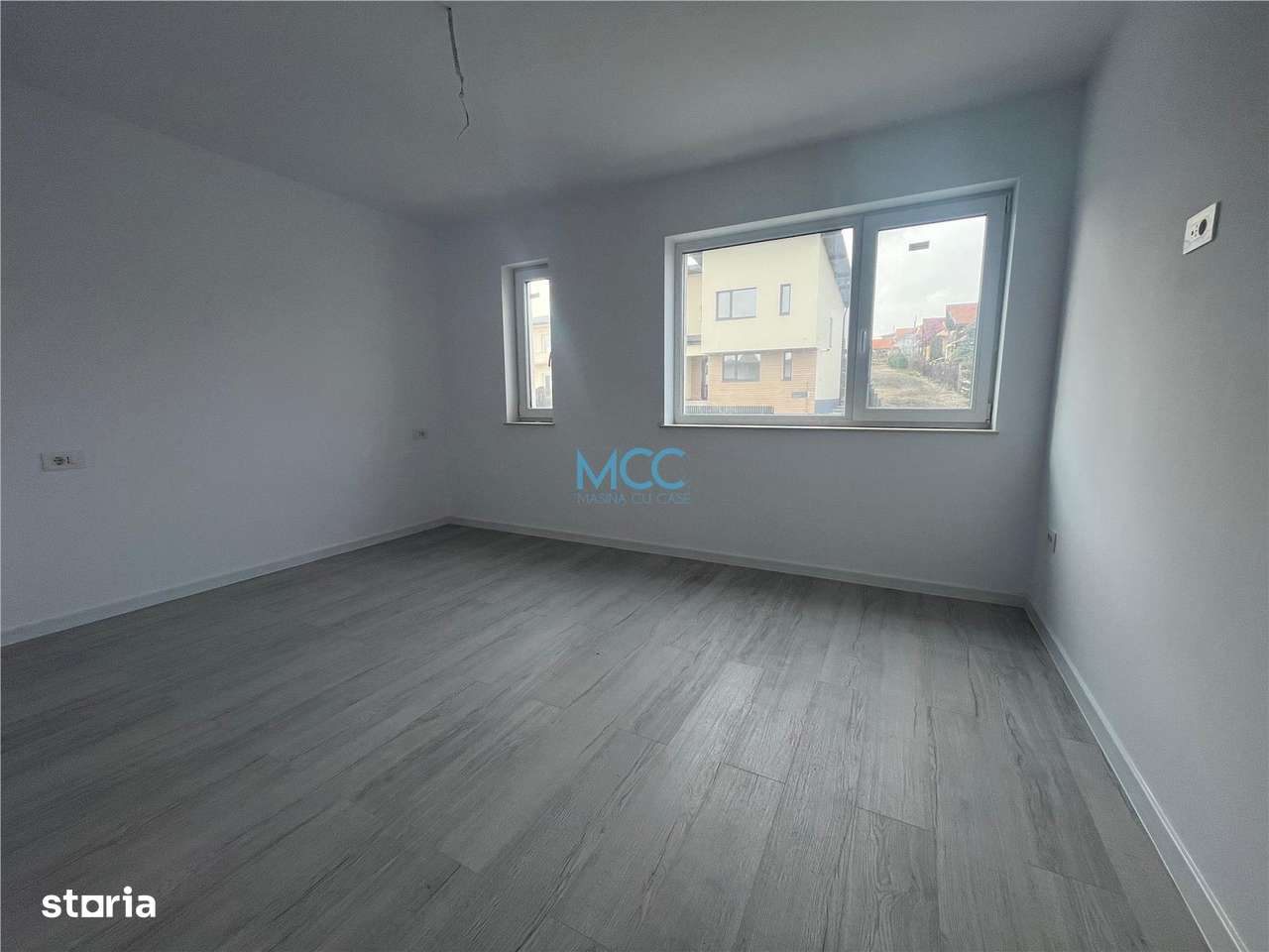 Vand Casa (tip Duplex) Valea Lupului Str.SoareluiStr .Academiei-5