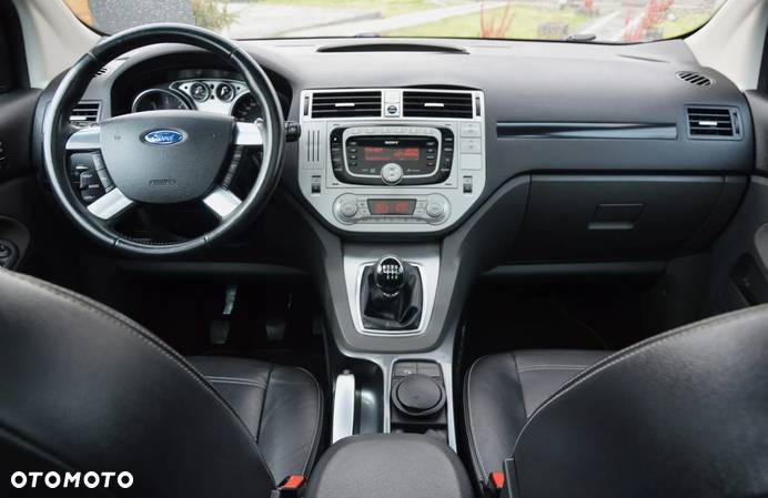 Ford Kuga 2.0 TDCi Titanium FWD - 25