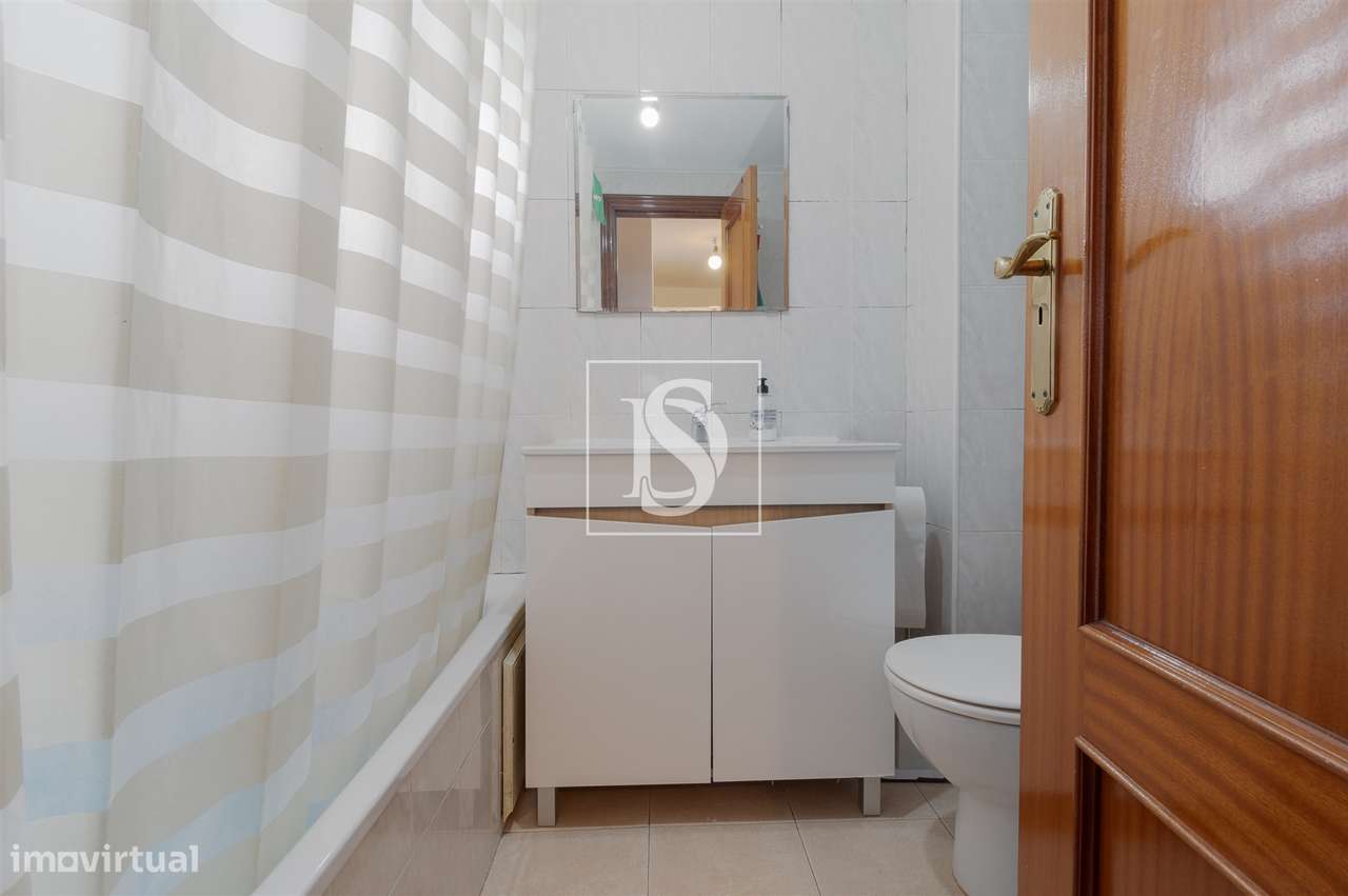 Apartamento T3 Venda em Santo António da Charneca,Barreiro-7