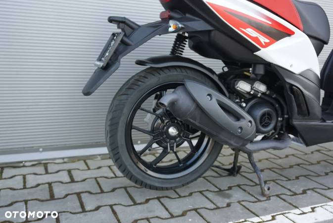 Aprilia SR - 4