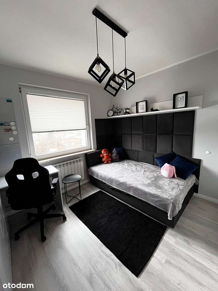 Przestronne 3 pokoje z dużym balkonem – Twoja oaza na 4 piętrze!-6