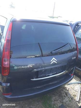 Dezmembrez Citroen C8 Peugeot 807 - 6