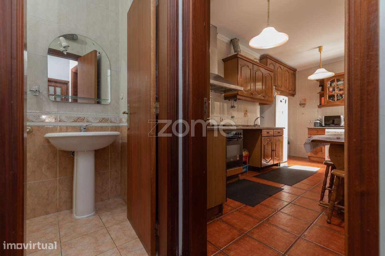 Prédio composto por dois apartamentos | Guerra Junqueiro | Coimbra-9