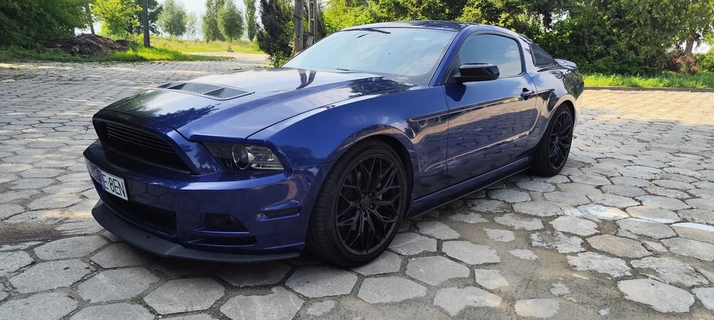 Ford Mustang 3.7 V6 2013