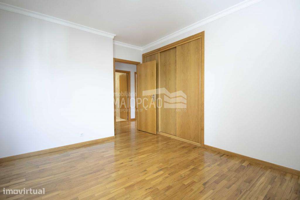 Apartamento T4 em Zona Premium - Pronto a Habitar em Bragança-8