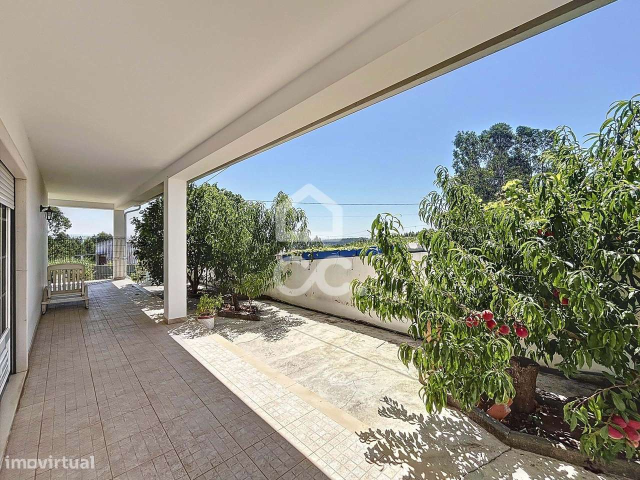 Moradia T4 com jardim, Casais da Serralheira-27