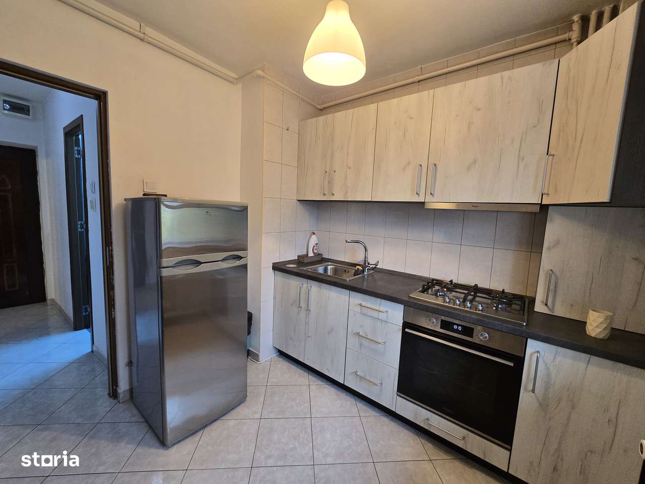 Garsonieră metrou Timpuri Noi, prima închiriere, mobilată și utilată - Imagine principală: 5/10