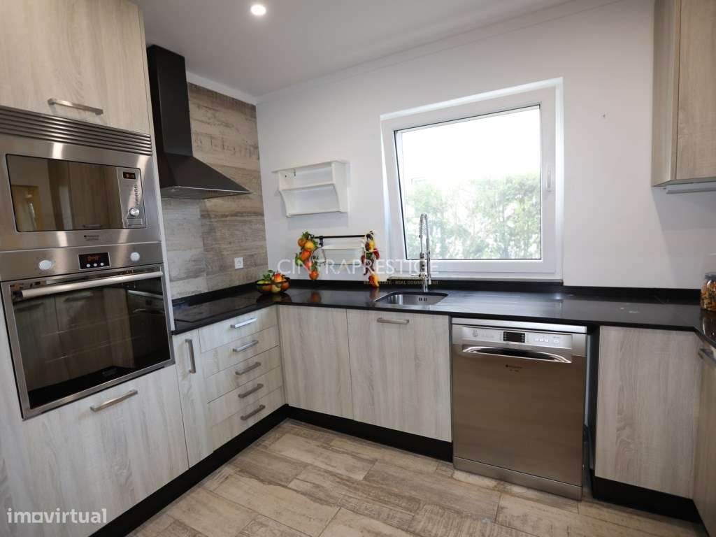 Moradia T3 com Jardim e Garagem na Quinta Verde - Nafarros, Sintra.-15