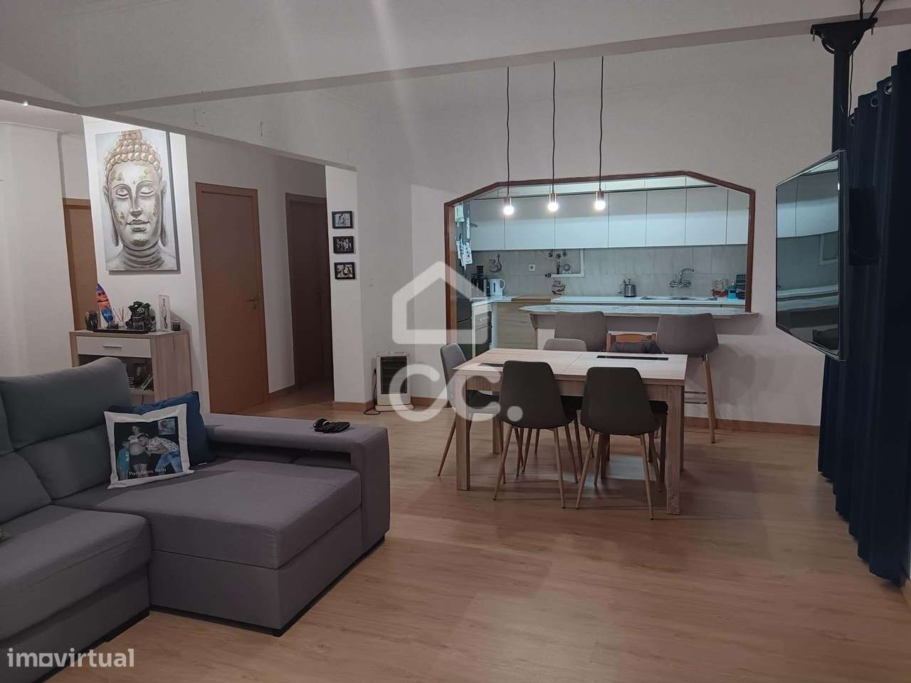 Amplo Apartamento T3, Renovado, junto ao Complexo Municipal Desportos-0