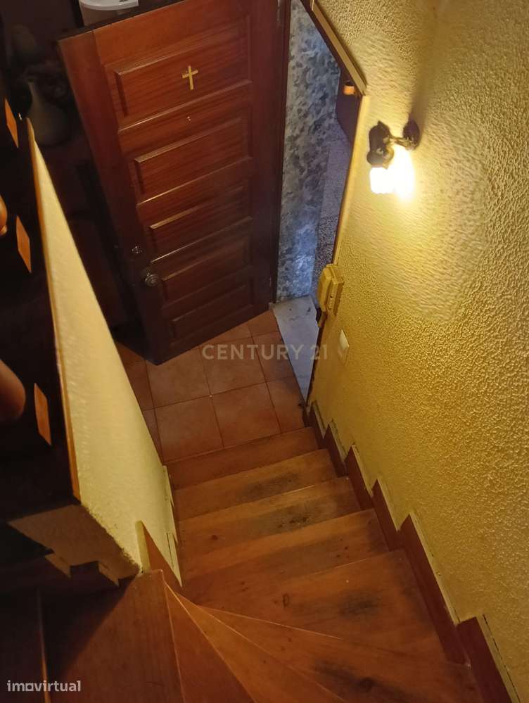 Oportunidade de Investimento em Almada – Espaço versátil com rendiment - Grande imagem: 5/9