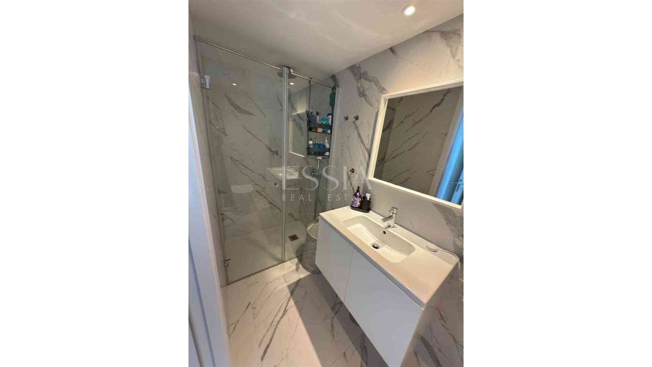 Apartamento T2 com Varanda em Campanhã-5