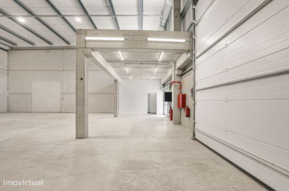 Armazém em rentabilidade à venda , Quinta de Matos-13