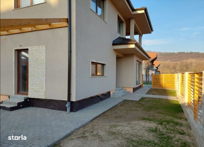 Vand casa in zona Baciu-7