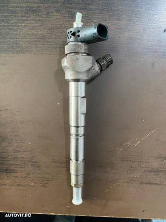 Injector 2.0 TDI 04L130277AE - 2