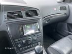 Volvo S60 2.5T Momentum - 18