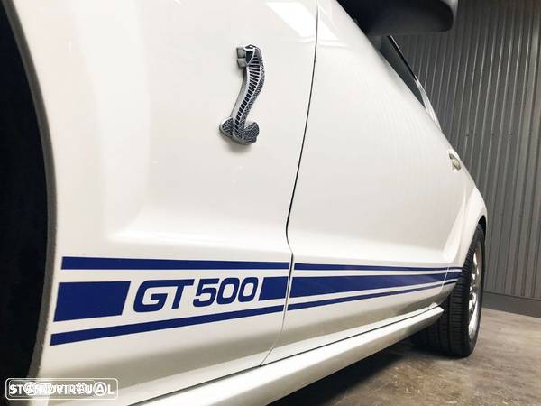 Ford Mustang Shelby GT500 V8 5.4
Supercharged - 36
