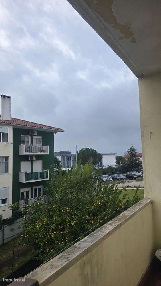 T4+1 com Garagem: Centralidade e Amplitude em Abrantes-18