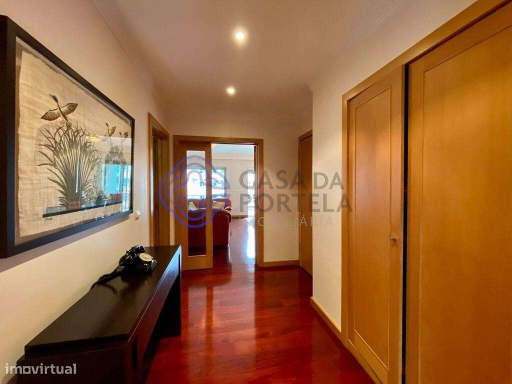 Apartamento T2 mobilado em condomínio fechado de luxo no centro do Por - Grande imagem: 4/43