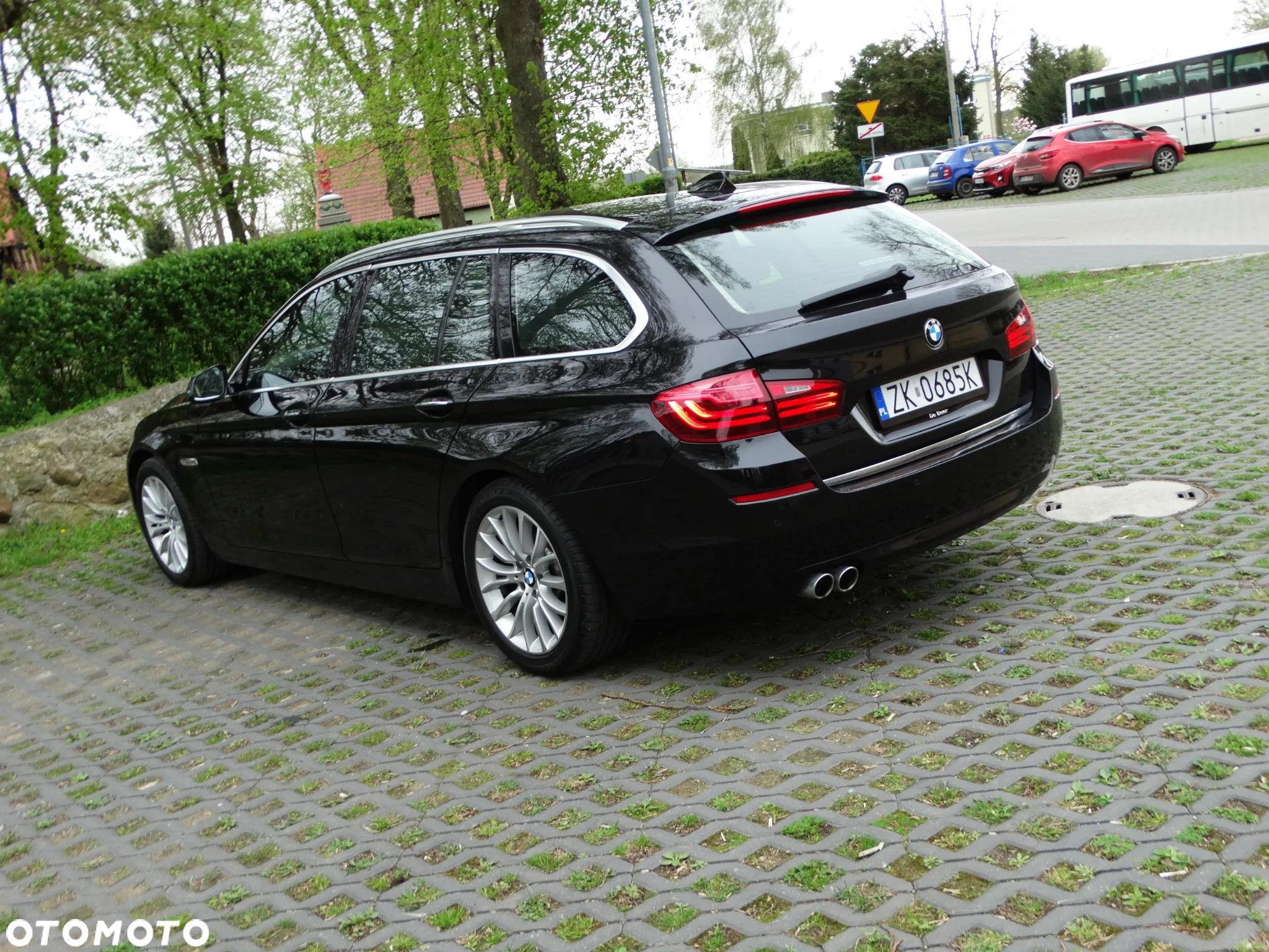 BMW Seria 5 520d Touring Luxury Line - 7