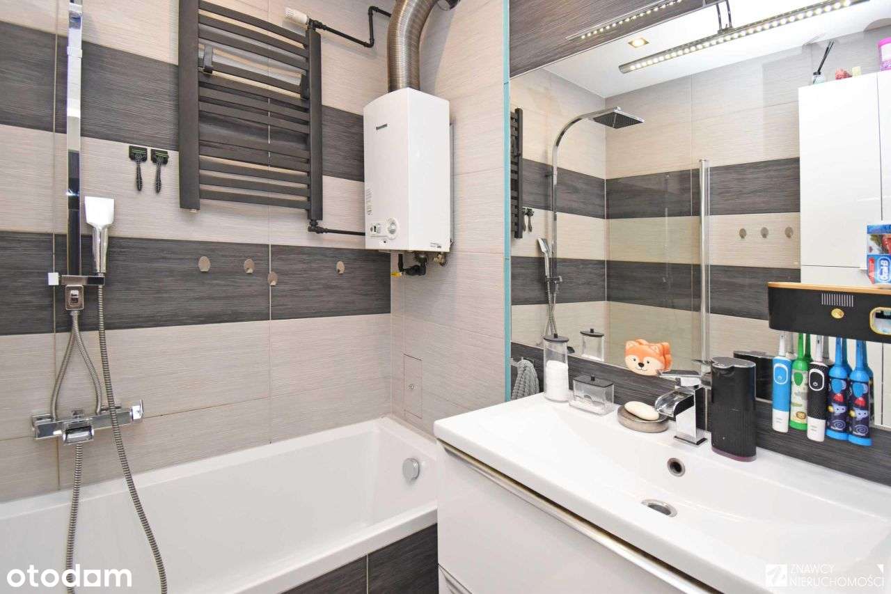 3 pokoje, wyremontowane, balkon, oddzielna toaleta-9