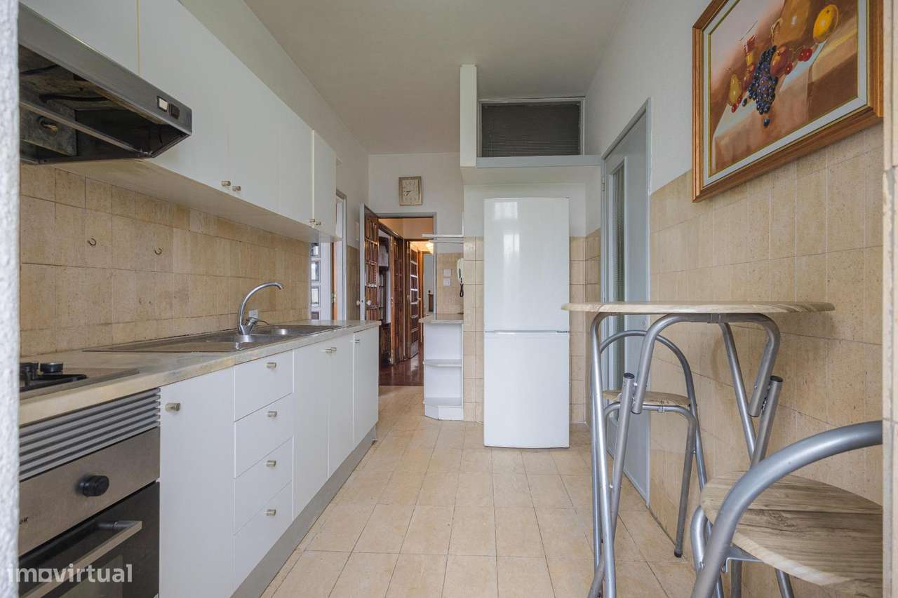 Apartamento T3 com varanda no Bonfim - Porto - Grande imagem: 4/30