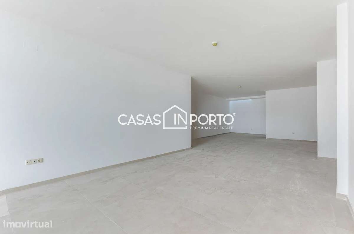 Loja junto a Câmara da Maia - Grande imagem: 4/15