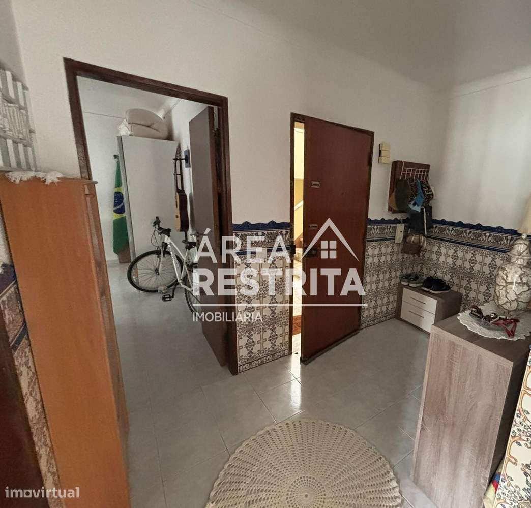 Apartamento T2 Estádio da Medideira - Próximo a Baía do Seixal-4