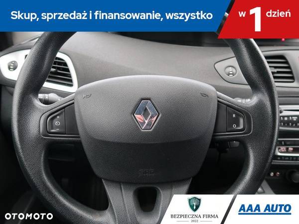 Renault Grand Scenic - 17