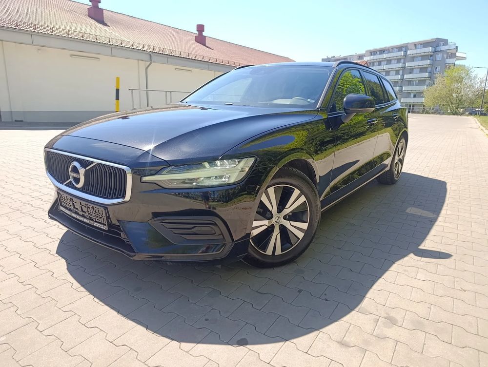 Volvo V60 II D3 AWD Geartronic Momentum 2019
