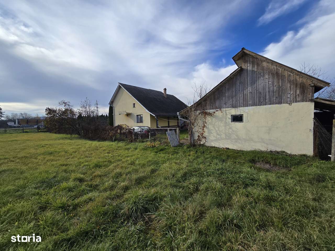 Casă cu teren de 5000 mp, zonă Sintereag DN17 - Imagine principală: 4/12