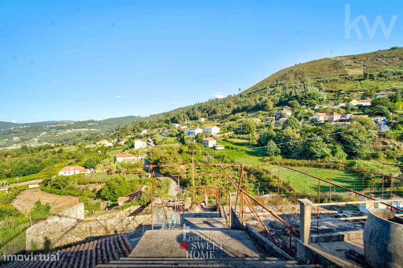 Quinta T4 em Melgaço (Chaviães e Paços), para recuperar-41