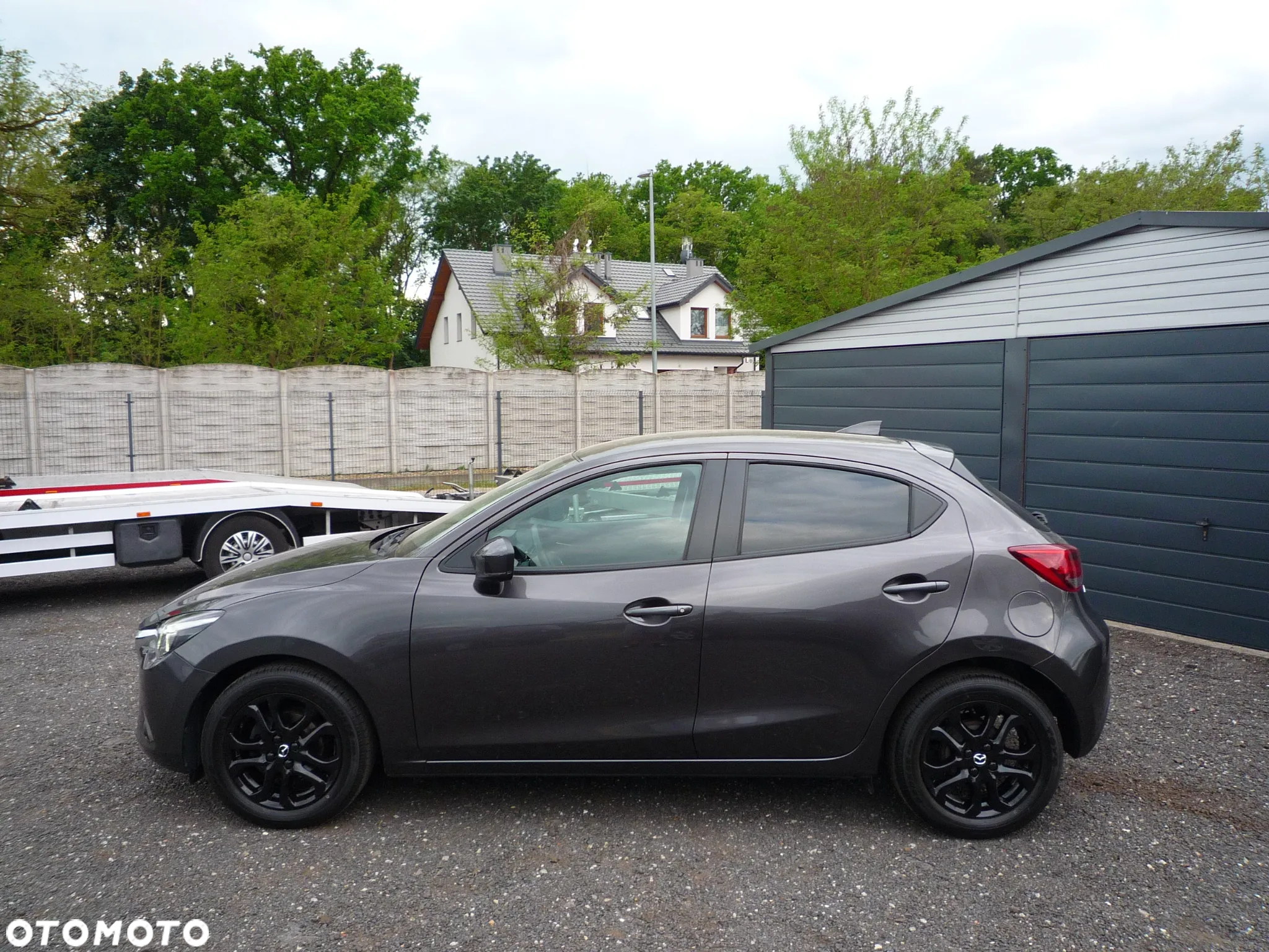 Mazda 2 - 5