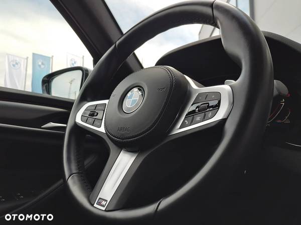 BMW Seria 5 520d xDrive M Sport sport - 29